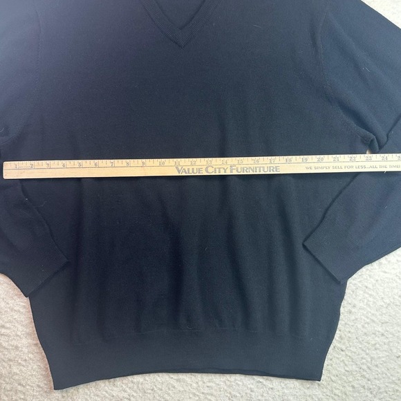 Jos A Bank Classic Collection Mens XL Black V Neck Sweater 100% Merino Wool - Picture 3 of 7